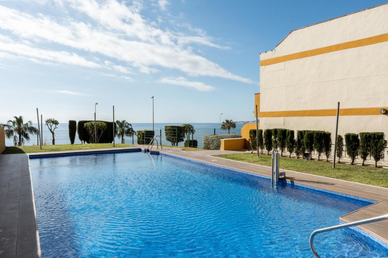 Beachside Retreat With Private Terrace Benalmádena Exterior foto
