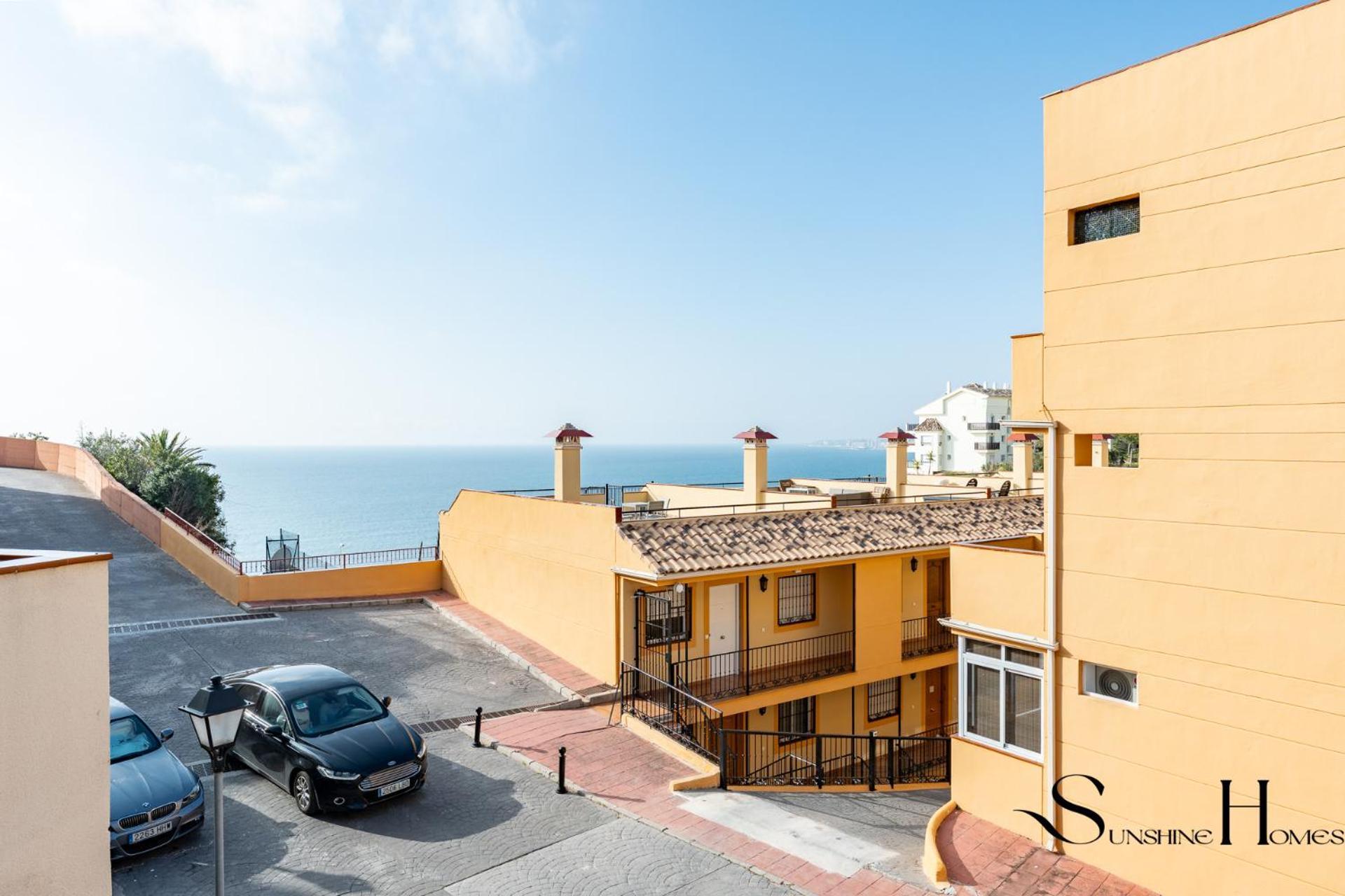Beachside Retreat With Private Terrace Benalmádena Exterior foto